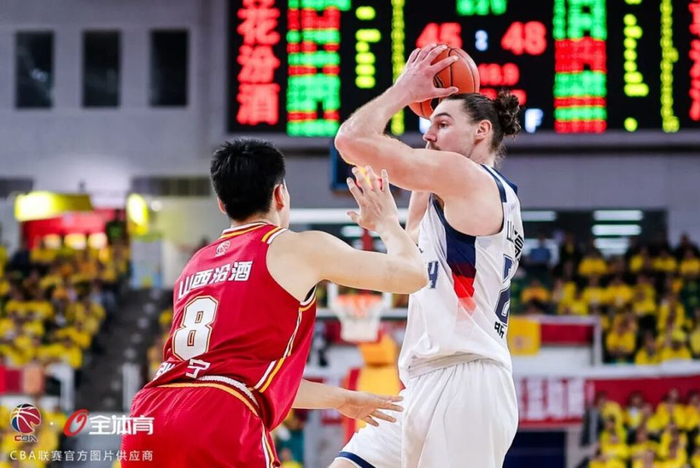 山东男篮客场收官战失利 斯蒂尔首秀救火外援表
