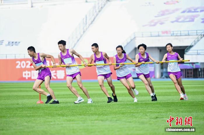 青少年阳光体育大会激发运动热情 混合跳绳赛展